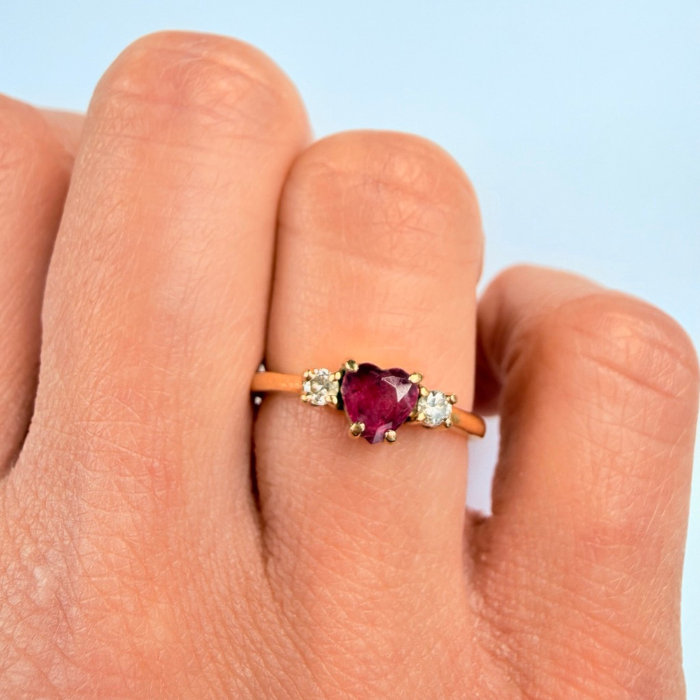 14K Solid Yellow Gold Red Genuine Ruby Heart & Diamond Vintage Ring - Picture 8 of 10